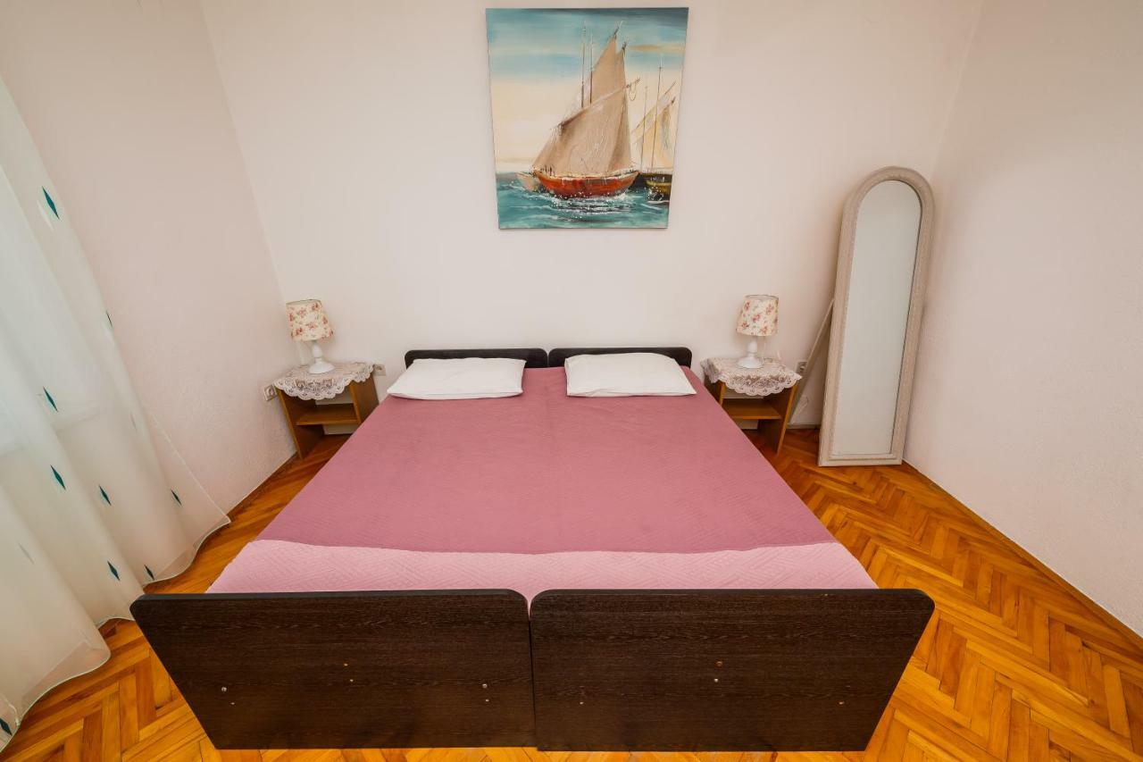 Apartments Mila Kastela Exterior photo
