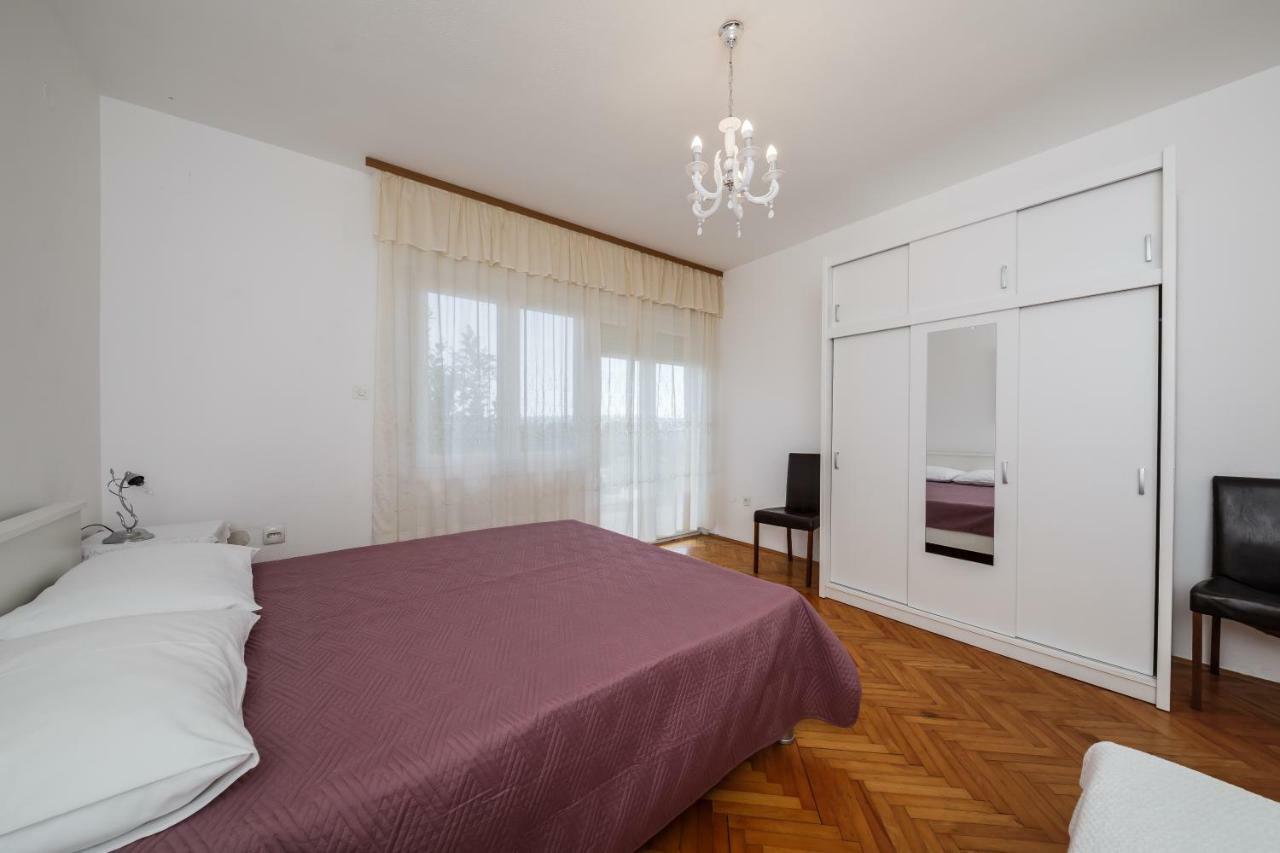 Apartments Mila Kastela Exterior photo